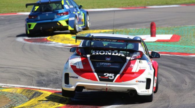 Honda-Duo Kirsch und Fugel auf Titeljagd in der ADAC TCR Germany